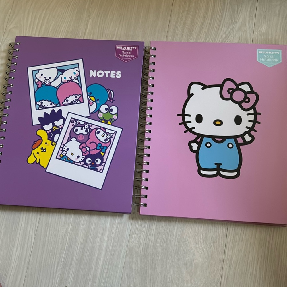 Hello kitty notebooks - Picture 1 of 1